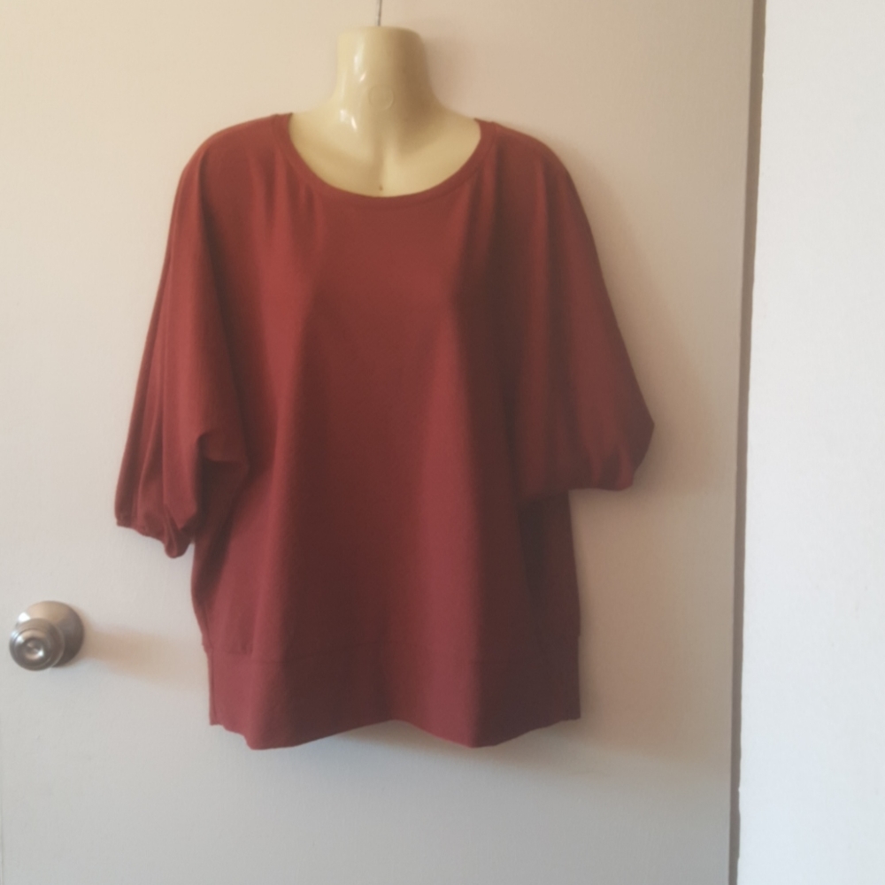 Women's top size L
